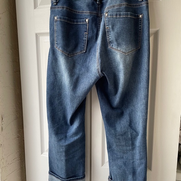 Harmony and Havoc ladies jeans 👖 - Picture 2 of 3